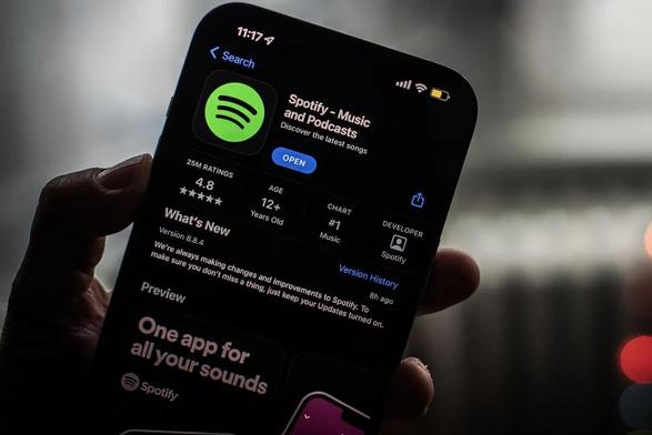 Sources: Spotify plans to launch a Music Pro tier in 2025, offering $6/month access to higher-quality audio, early concert ticket access & more! #Spotify #MusicPro #Streaming #TechNews #MusicIndustry #AudioQuality #ConcertTickets #Spotify2025 #MusicLovers