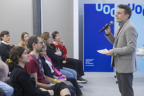 Benvinguda a l'acte de lliurament dels Premis de Ciència i Gènere de la UOC