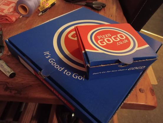 Pizza boxes 