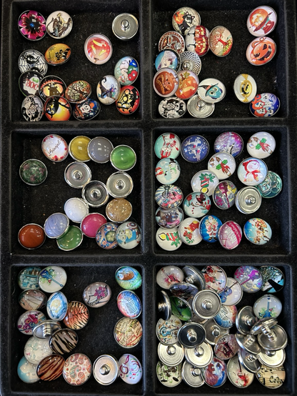 Button style snap charms with various pictures