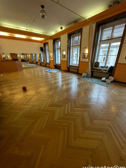 Turnsaal als Besuchscafe