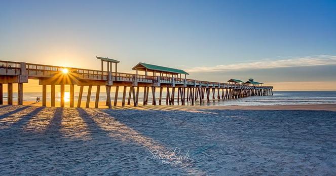 Folly Beach Pier, an iconic landmark of Folly Beach, South Carolina, extends gracefully into the Atlantic, offering stunning views and a peaceful escape. Whether capturing the sunburst through its wooden beams, the endless reflections in the wet sand, or the rhythmic waves below, every shot tells a story. Beyond the photography, the day was about connection—bonding over a shared passion, learning from one another, and simply enjoying the beauty of the Lowcountry. It’s days like this that remind us why we love what we do.