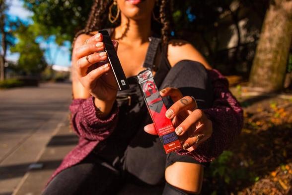 Curious about how CBD is refined to its purest form? 🌿🔬 Dive inside Delta Extrax's proprietary method to unlock the secrets behind their top-quality CBD products! 👇 #CBD #Wellness #HealthInnovation #CannabisScience #PureCBD