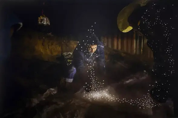 Yael Martínez Levantada de Cruz, 2021
https://prix.pictet.com/cycles/human/yael-martinez