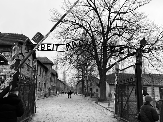 Auschwitz-Birkenau „ARBEIT MACHT FREI“