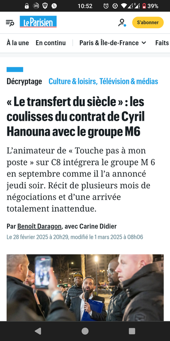 Capture d'écran du Parisien, annonçant le passage de Cyril Hanouna chez M6:

 Le transfert du siècle : les coulisses du contrat de Cyril Hanouna avec le groupe M6

L’animateur de « Touche pas à mon poste » sur C8 intégrera le groupe M 6 en septembre comme il l’a annoncé jeudi soir. Récit de plusieurs mois de négociations et d’une arrivée totalement inattendue.

Par Benoît Daragon, avec Carine Didier 

Le 28 février 2025 à 20h29, modifié le 1 mars 2025 à 08h06