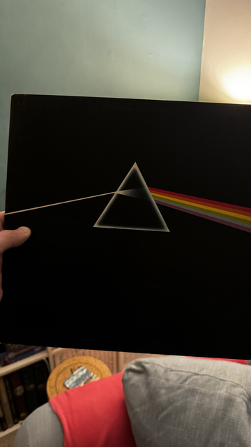 Pink Floyd Dark Side of the moon album art 
