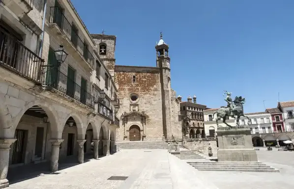 Explorando Trujillo en Extremadura 🏰
Ya sea que estés explorando sus monumentos históricos, disfrutando de sus delicias culinarias o admirando su belleza natural, Trujillo ofrece una experiencia única e inolvidable.

📍 https://adondeviajar.es/que-ver-en-trujillo-extremadura/

#trujillo #extremadura #españa
