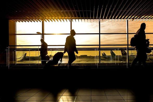 What’s the Difference Between TSA PreCheck and Global Entry? Which Should You Get?