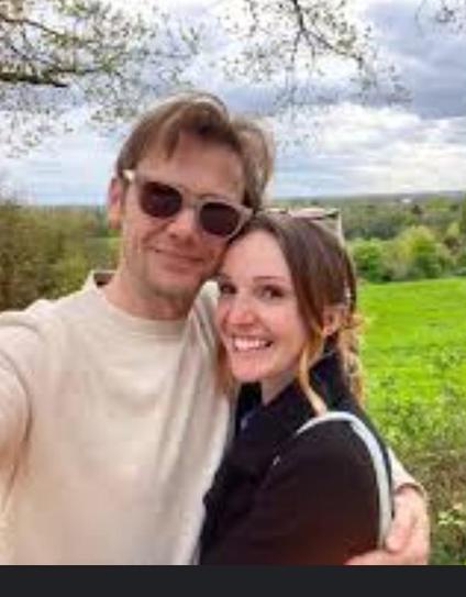 Jimmi Simpson and Kyra Gardner on Valentine's day 2025 - 2 weeks before Simpson found out she was lying about her pregnancy and dumped her.