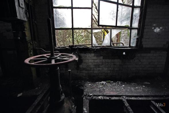 Salle des Compresseurs (2022)

→ Visite d'un site industriel abandonné, coloré et bien déglingué.
→ Visit to an abandoned, colorful and very dilapidated industrial site.

► Récit & photos : https://www.worldofjosh.be/photos/20220101-compresseurs/compresseurs.php
► Story & pictures : https://www.worldofjosh.be/en/photos/20220101-compresseurs/compresseurs.php

#abandoned #abandonedplaces #decay #exploration #explorationurbaine #lostplaces #photo #urbex #urbanexploration

© 2022