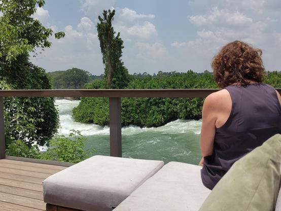 Jutta mit Blick auf den Weißen Nil