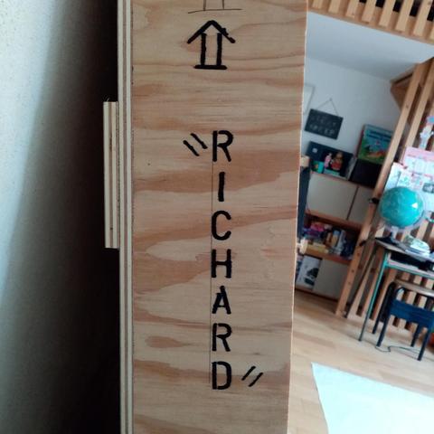 Une caisse d'œuvre…