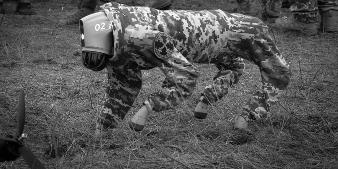 photographie d'un chien robot utilisé pour la guerre en Ukraine