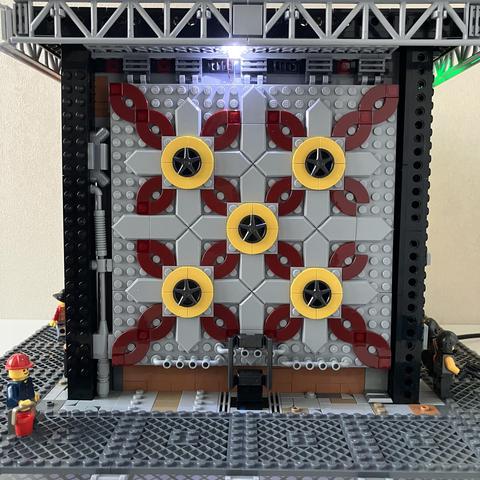 The rear wall with just some macaroni tiles for decoration. 