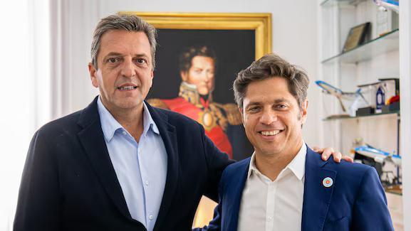 Foto de Sergio Massa junto a Axel Kicillof.