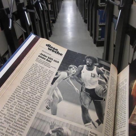 Gekaufte Spieler im Stern Nr. 1/1977 (23.12.1976) im Bibliotheksmagazin