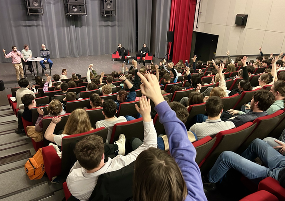 Représentation du Procès du robot à Stenay, mars 2025