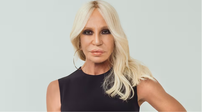 Donatella Versace steps down as creative director after 28 years. Learn how her legacy endures with Gianni Versace’s vision and Miu Miu’s modern style reshaping Versace’s future.