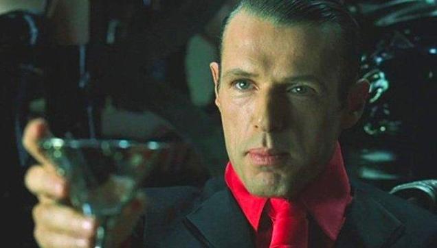 Le Mérovingien de Matrix Revolution trinque avec vous