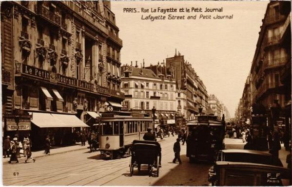 "Paris – Rue La Fayette et le Petit Journal". Carte postale, sans date.