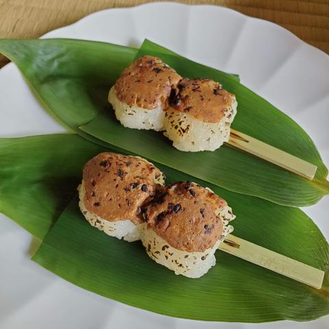 Yofune, the name for the summer style of ohagi sweets.