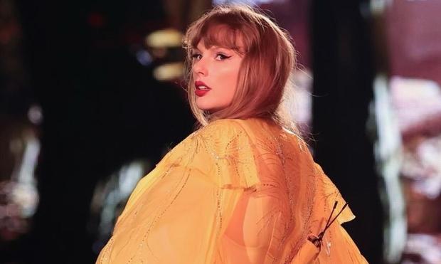 Taylor Swift is facing intense personal struggles
