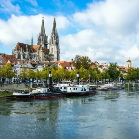 🏰🌉 Regensburg – Eine Stadt voller Geschichte & Charme!