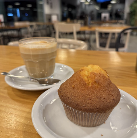 Café y magdalena 