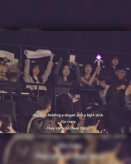 shot of vivi, gowon & chuu in the audience cheering at the artms lunar theory concert in seoul.