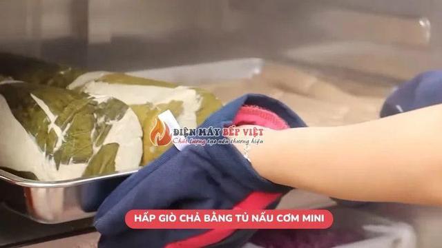 Hấp giò chả bằng tủ nấu cơm mini