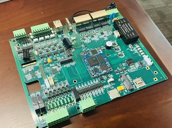 the first RISC-V industrial control gateway:Base on BPI-CM6 ,#SpacemiT K1 8 core RISC-V chip ,support #SCADA and #HMI. are you want to use it to begin your project?
https://docs.banana-pi.org/en/BPI-CM6/BananaPi_BPI-CM6
#riscv #cm4 #bananapi #raspberrypi #Automation
