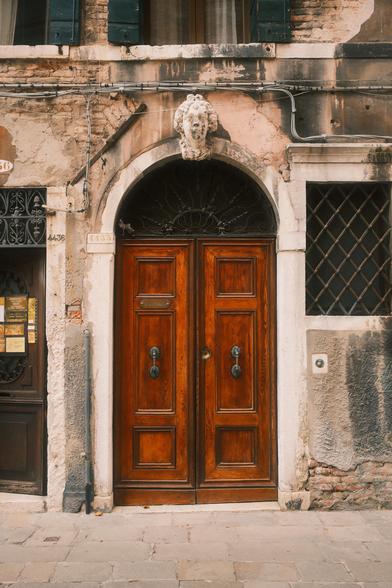Old oak door in Venice