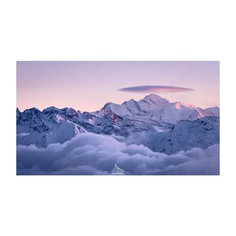 Sunset over the Mont Blanc in the French Alps with a lenticular above the summit