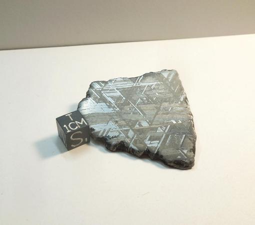 Slice of Muonionalusta iron meteorite showing the Widmanstatten pattern.
