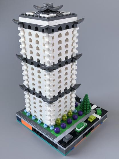 Left side view of the tower (it is very similar from all sides