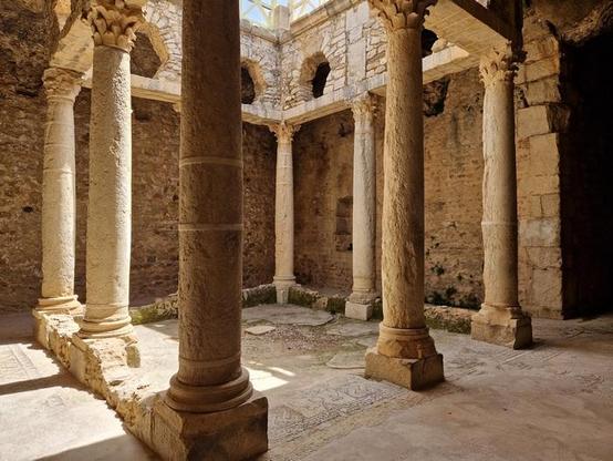 Ondergrondse Romeinse woning in Bulla Regia.