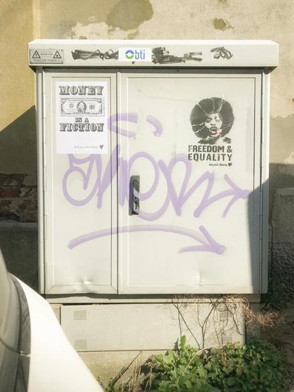 Affiche, pochoir, coffret électrique