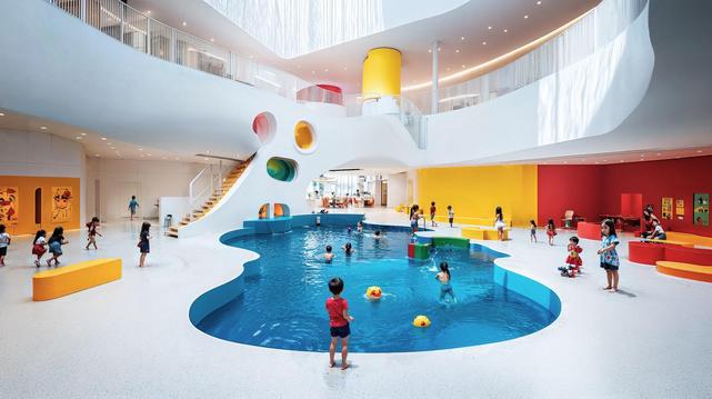 Aquatic kindergartens, playful and pedagogical innovation
A universe of exploration, where water becomes a medium for exercise, socialisation and imaginative stimulation.