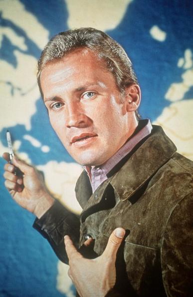 Publicity photograph from The Invaders featuring Roy Thinnes as David Vincent.