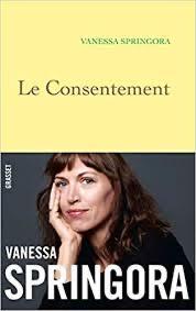 Portada del libro. Fotografía de la autora, con un fondo amarillo en la parte superior tras el título en la versión original francesa.