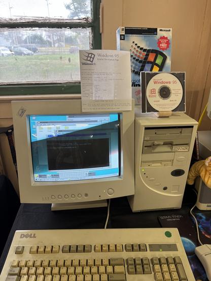 Early Windows 95 beta running on period correct Pentium tower