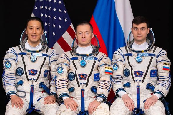 Soyuz MS-27 crew.
From left: Jonathan Kim, Sergej Ryzhikov and Alekej Zubritskiy