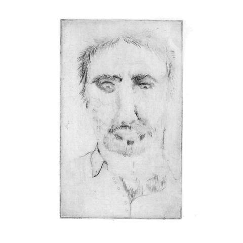 gravure du visage d'un homme a moitié effacé.  