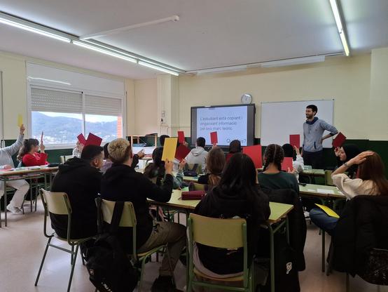 Alumnat de batxillerat participa al taller d'ètica en la recerca