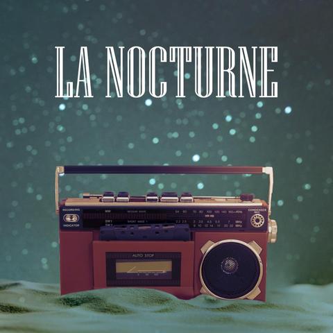 Logo "La Nocturne" + radio, sur fond de nuit étoilée.