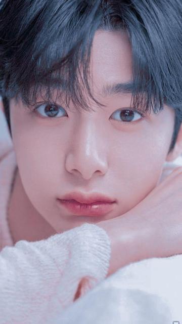 Hyungwon.