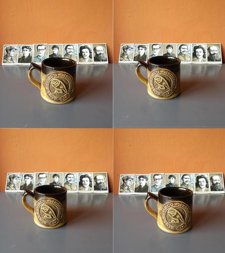 A four panel 3d stereoscopic image of a mug with a Sheffield Wednesday design and cards with anarchists in the background