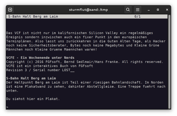 Ein Bildschirmschnappschuss auf dem dein GNOME Terminal zu sehen ist in dem frotz (ein Interpreter für Programme der Zork-Maschine) läuft. Die Ausgabe von frotz zeigt den Beginn des Textadventure "VCFE - Ein Wochenende unter Nerds".