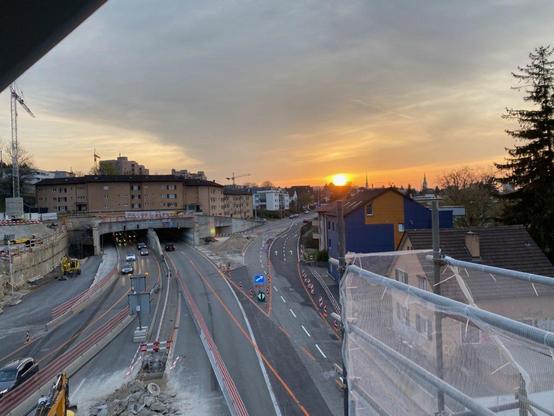 Sunset of the A1 highway going into Zürich
